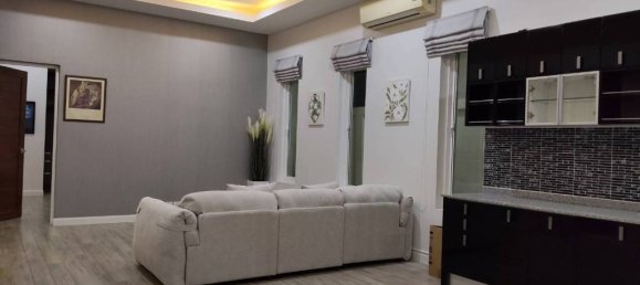 Villa de 3 dormitorios en Pran Buri, Thailand No. 58466 8