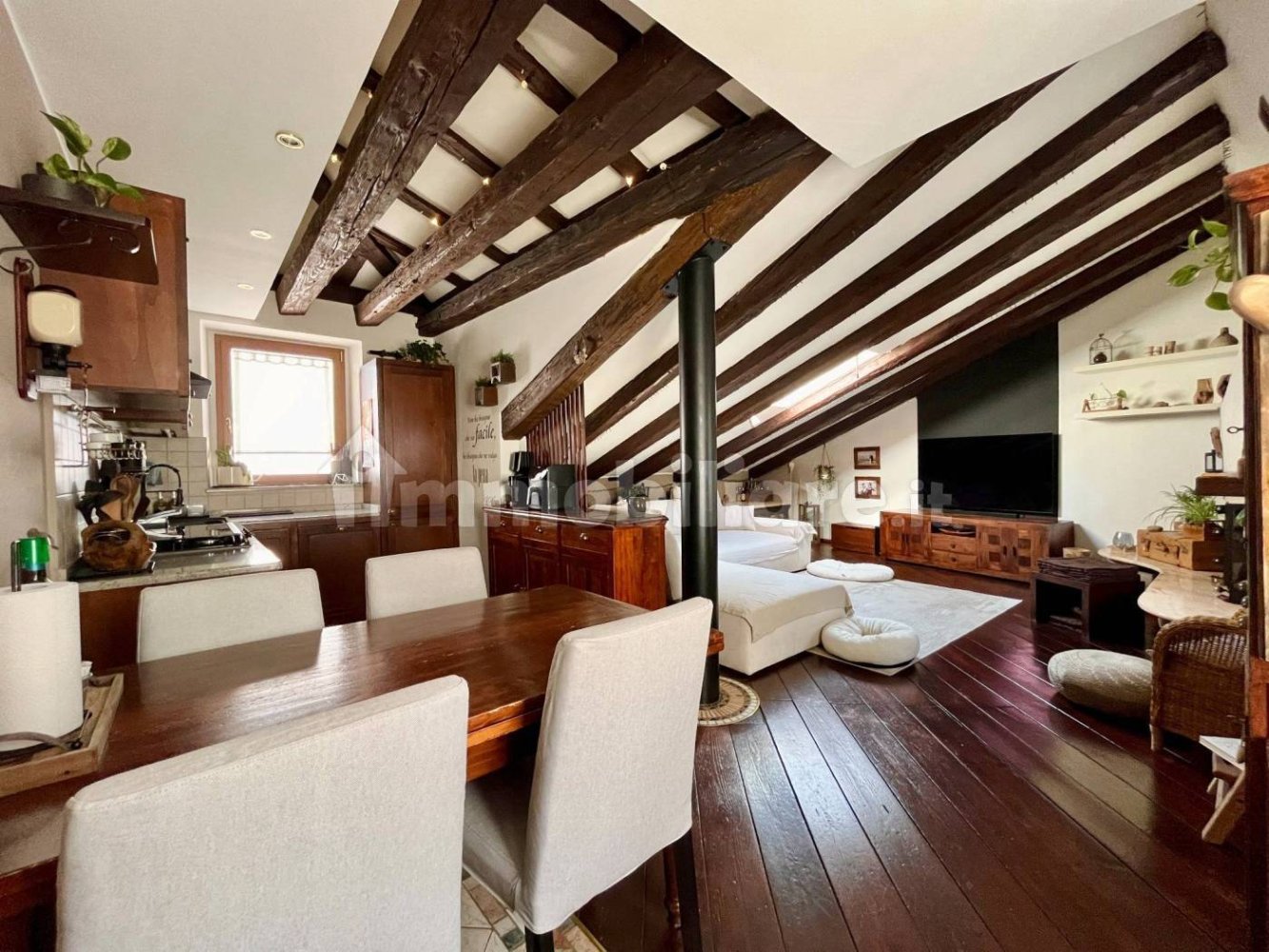 2 غرف نوم شقة في Trieste, Italy رقم 272709