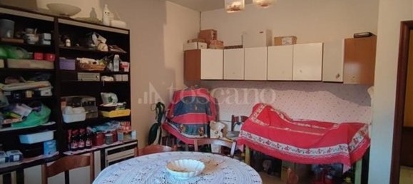 Дом с 9 комнатами в Кастильоне Мессер Раймондо, Италия № 162901 3