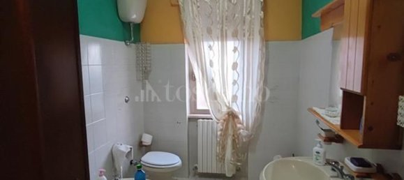 Дом с 9 комнатами в Кастильоне Мессер Раймондо, Италия № 162901 15