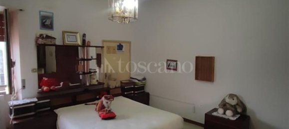 Дом с 9 комнатами в Кастильоне Мессер Раймондо, Италия № 162901 10