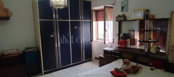 Дом с 9 комнатами в Кастильоне Мессер Раймондо, Италия № 162901 11