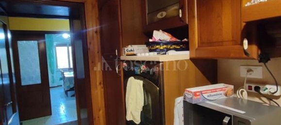 Дом с 9 комнатами в Кастильоне Мессер Раймондо, Италия № 162901 6