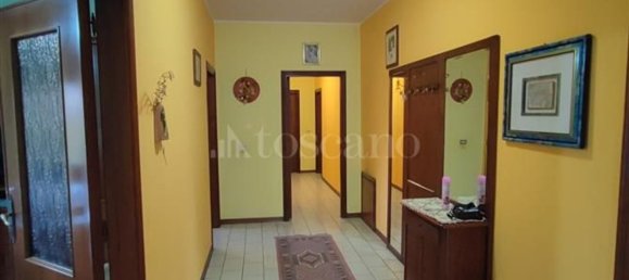 Дом с 9 комнатами в Кастильоне Мессер Раймондо, Италия № 162901 37