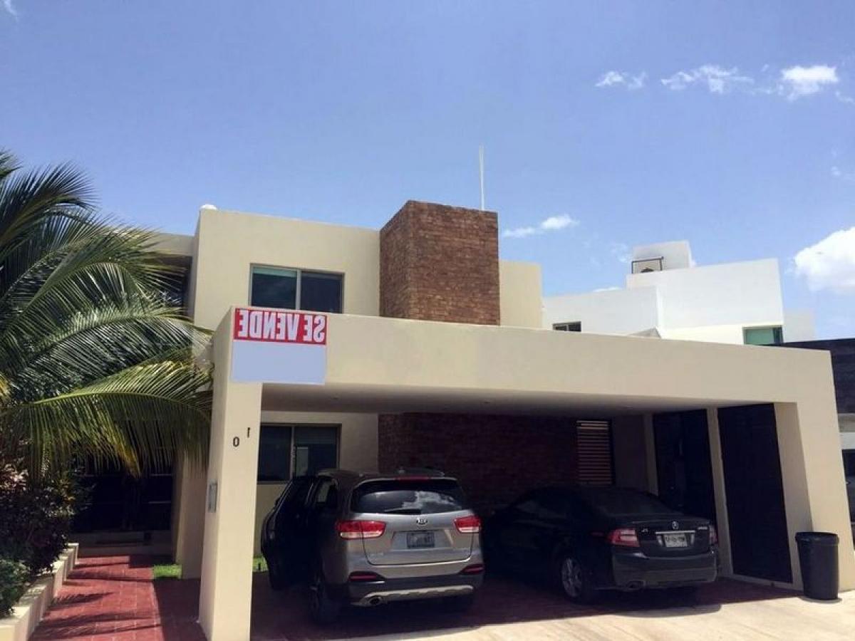 4 bedrooms House in Yucatan, Mexico No. 165416