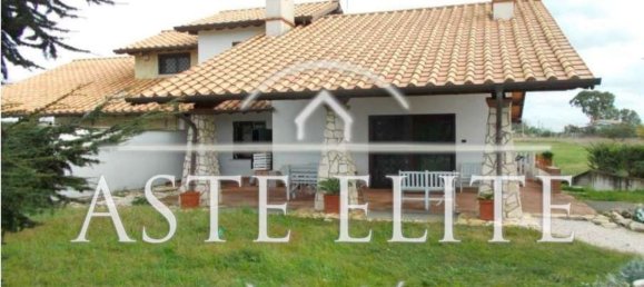 6-Zimmer Villa in Pomezia, Italy, Nr. 281241 3