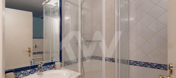 3 bedrooms Commercial property in Cascais, Portugal No. 77172 14