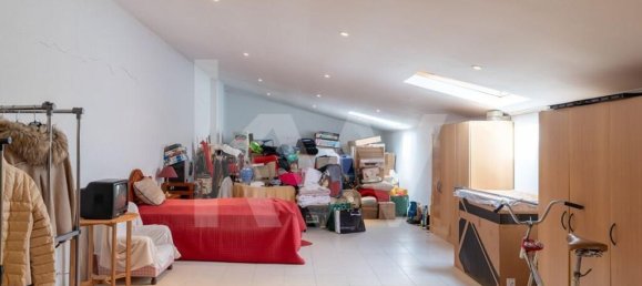 3 bedrooms Commercial property in Cascais, Portugal No. 77172 8