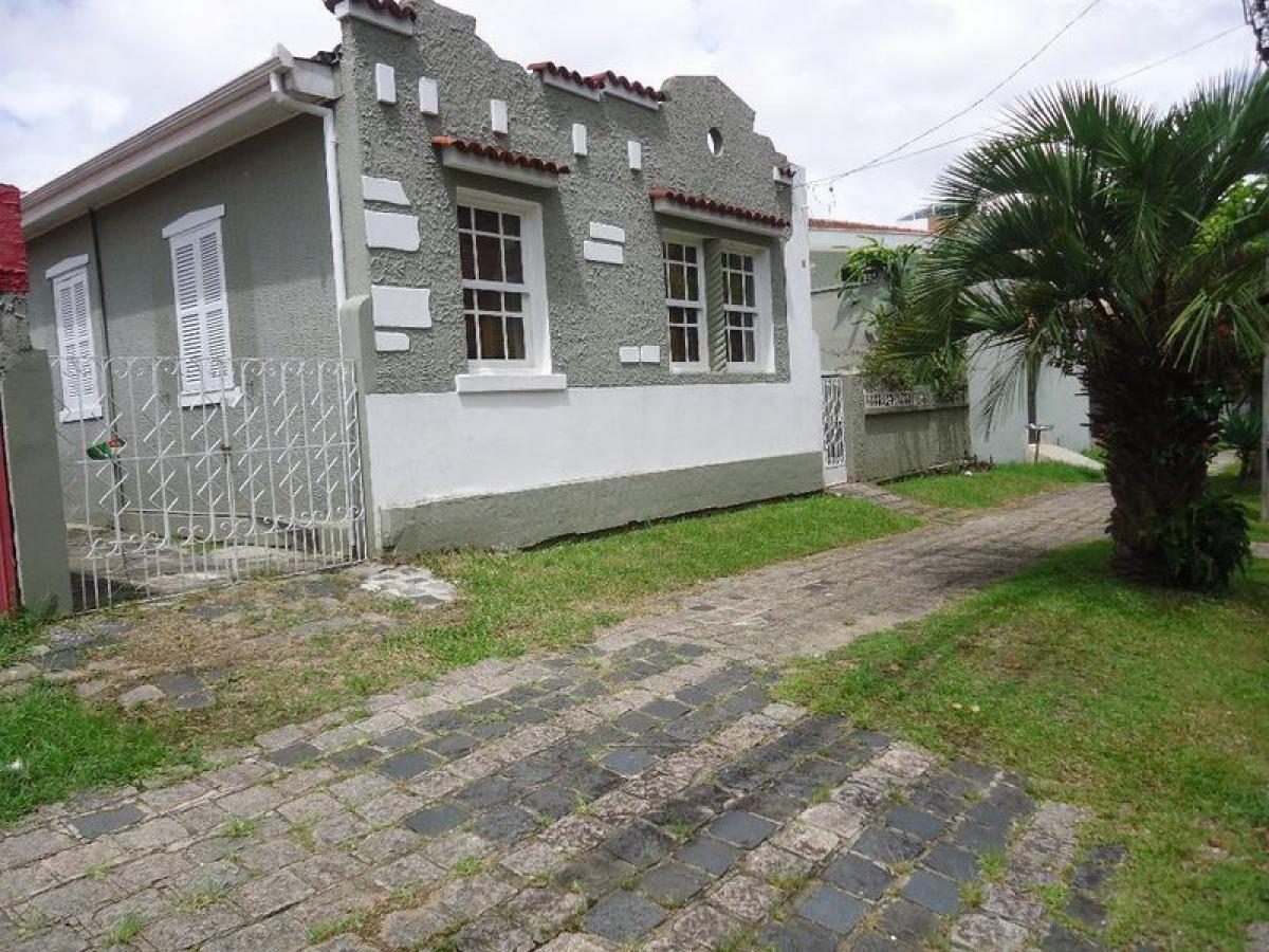 Casa de 3 dormitorios en Curitiba, Brazil No. 521331