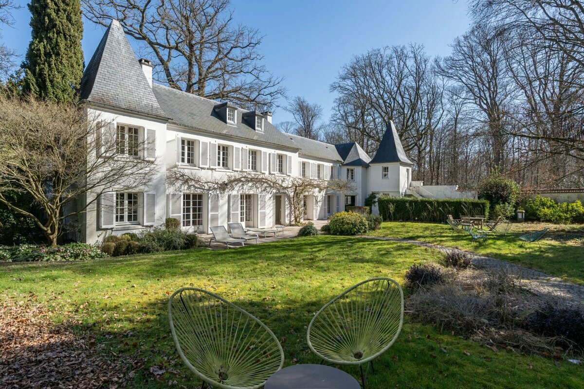 Castelos T4 em Marnes-la-Coquette, France N.º 128835