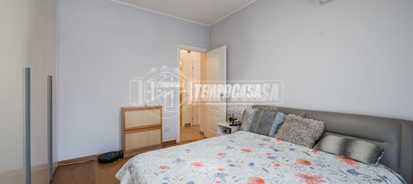 3 rooms Apartment in Milan, Italy No. 274435 12