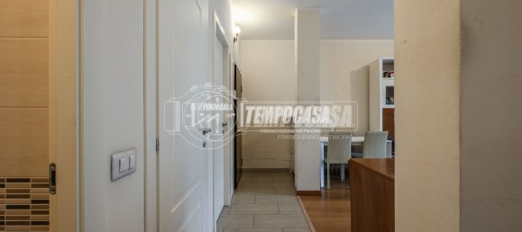 3 rooms Apartment in Milan, Italy No. 274435 30