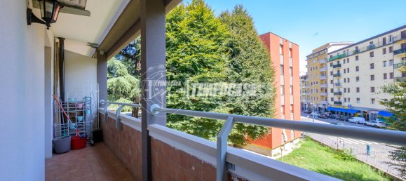 3 rooms Apartment in Milan, Italy No. 274435 28