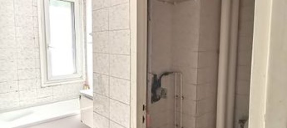 Apartamento de 3 dormitorios en Clichy-sous-Bois, France No. 315725 8