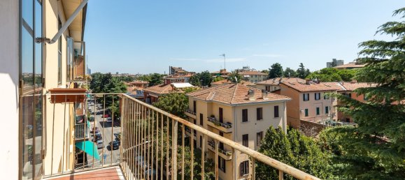 3 bedrooms Apartment in Bologna, Italy No. 321460 3