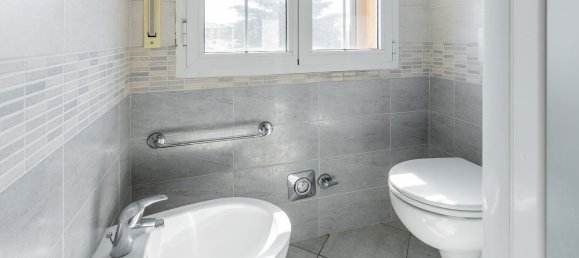 3 bedrooms Apartment in Bologna, Italy No. 321460 20