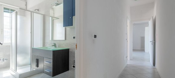 3 bedrooms Apartment in Bologna, Italy No. 321460 19