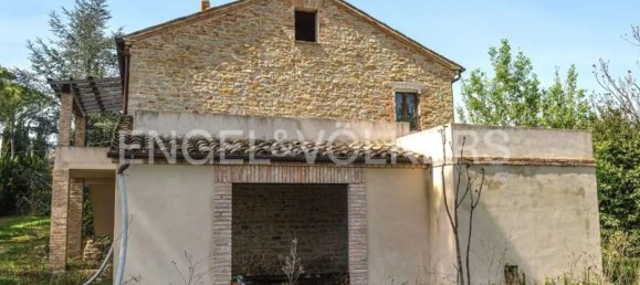 12-Zimmer Haus in Penna San Giovanni, Italy, Nr. 126829 2