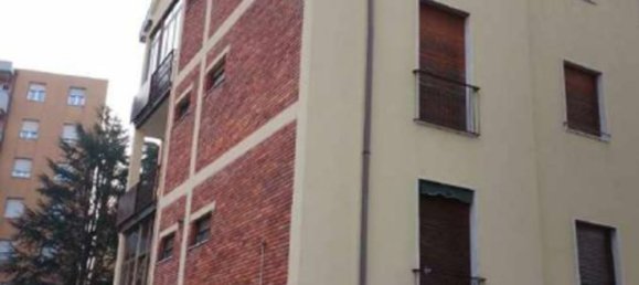 3 rooms Apartment in Usmate Velate, Italy No. 4364 15