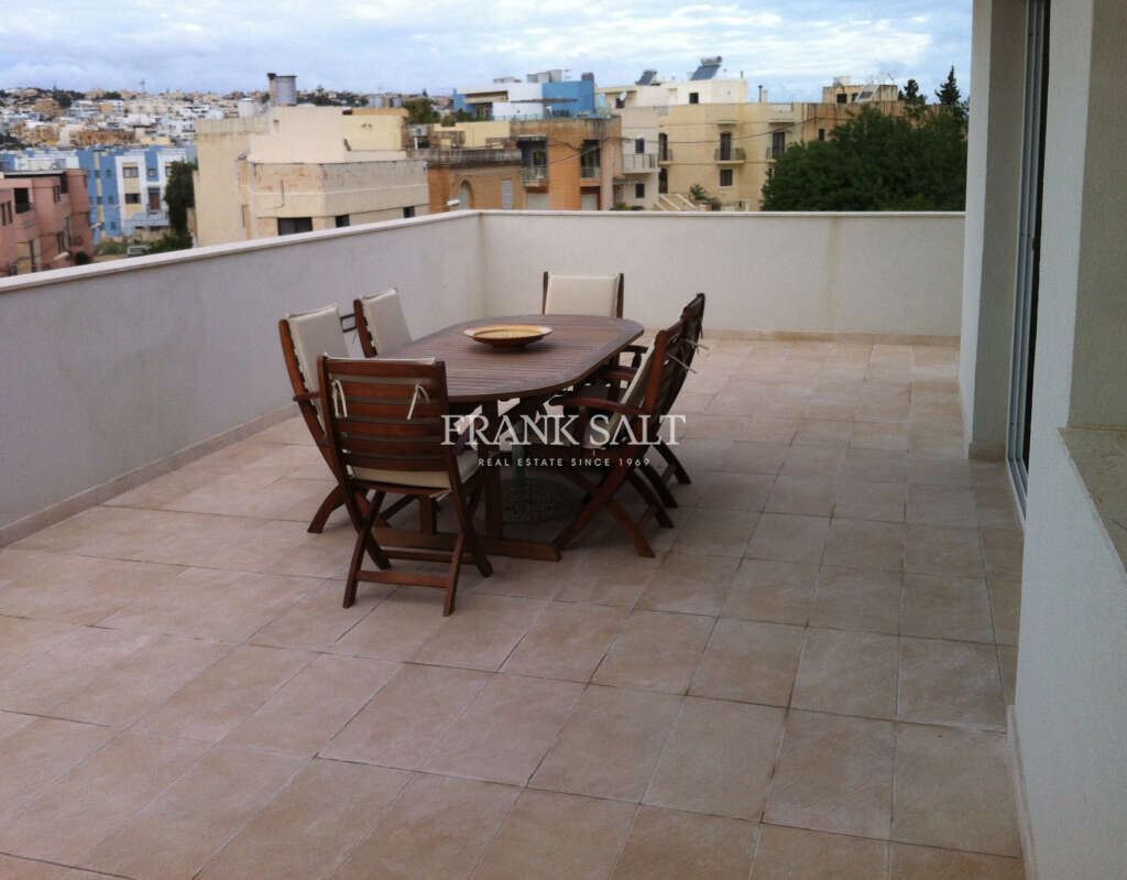 2 bedrooms Penthouse in Swieqi, Malta No. 3709