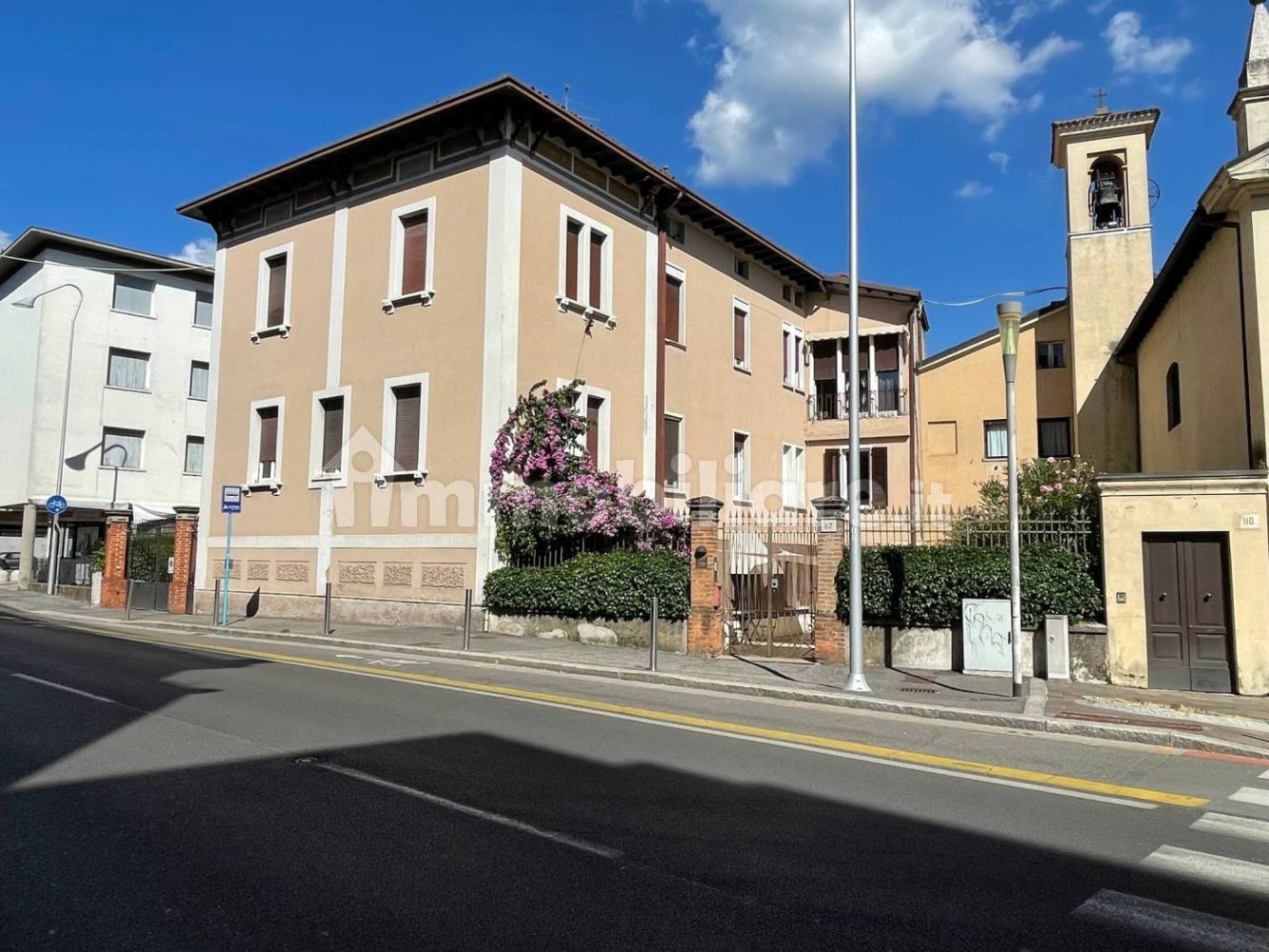 5 rooms Building in Brescia, Italy No. 368304