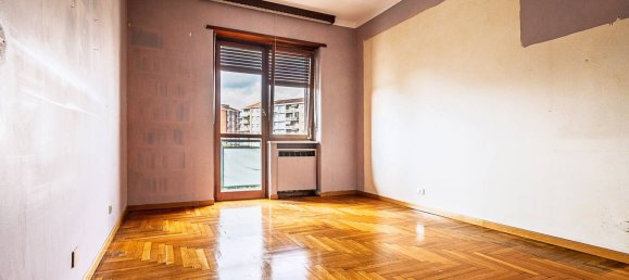 5 bedrooms Apartment in Turin, Italy No. 340451 22