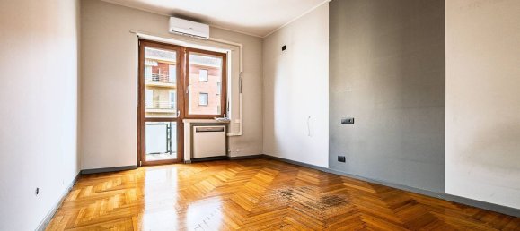 5 bedrooms Apartment in Turin, Italy No. 340451 14