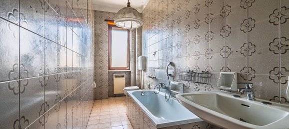 5 bedrooms Apartment in Turin, Italy No. 340451 13