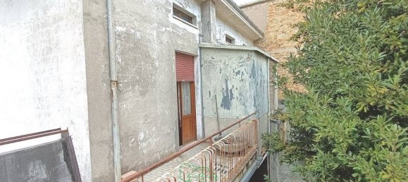 3 Schlafzimmer Villa in Vallefoglia, Italy, Nr. 87937 9