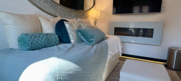 1 Schlafzimmer Penthouse in Ciutat Vella, Spain, Nr. 169884 12