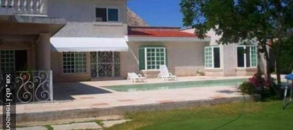 4 bedrooms House in Yucatan, Mexico No. 174658 2