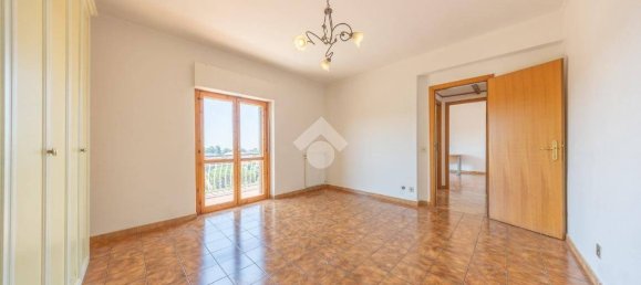 Apartamento de 3 habitaciónes en Ariccia, Italy No. 347046 14