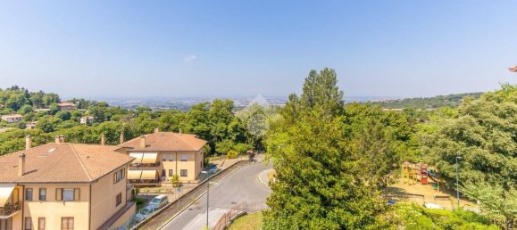 Apartamento de 3 habitaciónes en Ariccia, Italy No. 347046 10