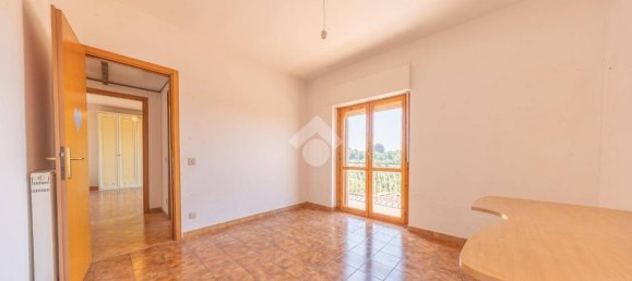 Apartamento de 3 habitaciónes en Ariccia, Italy No. 347046 16