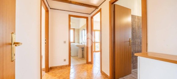 Apartamento de 3 habitaciónes en Ariccia, Italy No. 347046 11