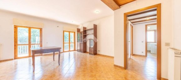 Apartamento de 3 habitaciónes en Ariccia, Italy No. 347046 4