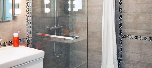 2 chambres Appartement à Saint-Cyr-sur-Loire, France No. 94813 5