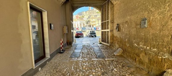 Casa de 4 habitaciónes en Montesarchio, Italy No. 31960 23