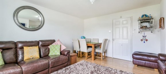 2 bedrooms Apartment in Feltham, United Kingdom No. 9848 3