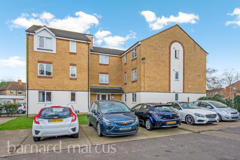 2 bedrooms Apartment in Feltham, United Kingdom No. 9848