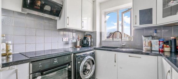 2 bedrooms Apartment in Feltham, United Kingdom No. 9848 2