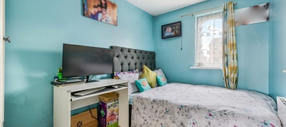 2 bedrooms Apartment in Feltham, United Kingdom No. 9848 8