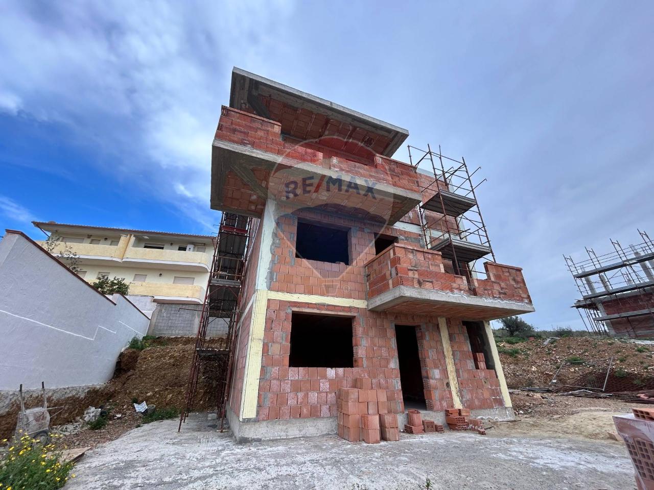 4-Zimmer Haus in Sinnai, Italy, Nr. 30288