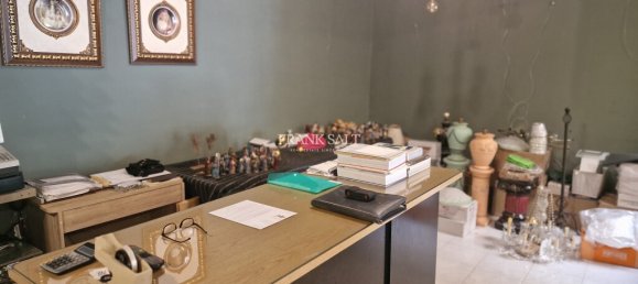Tienda en Fgura, Malta No. 13195 4