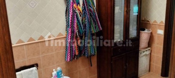 2 Schlafzimmer Haus in Rome, Italy, Nr. 333984 32