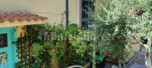 2 Schlafzimmer Haus in Rome, Italy, Nr. 333984 17