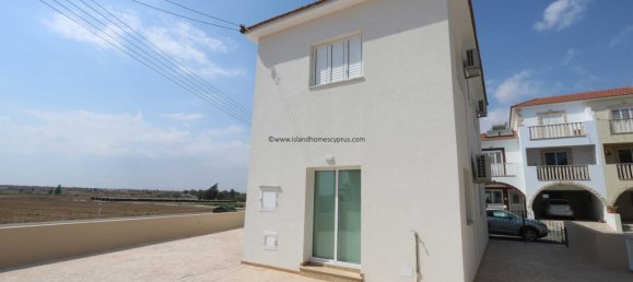 3 bedrooms House in Frenaros, Cyprus No. 23895 7