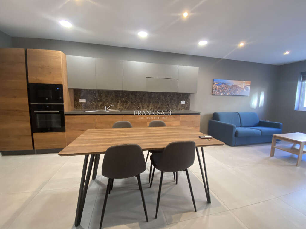 2 bedrooms Apartment in Sliema, Malta No. 9752