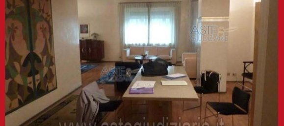 Квартира с 5 спальнями в Рим, Италия № 330834 41