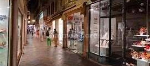 3 rooms Warehouse in Venice, Italy No. 61796 12